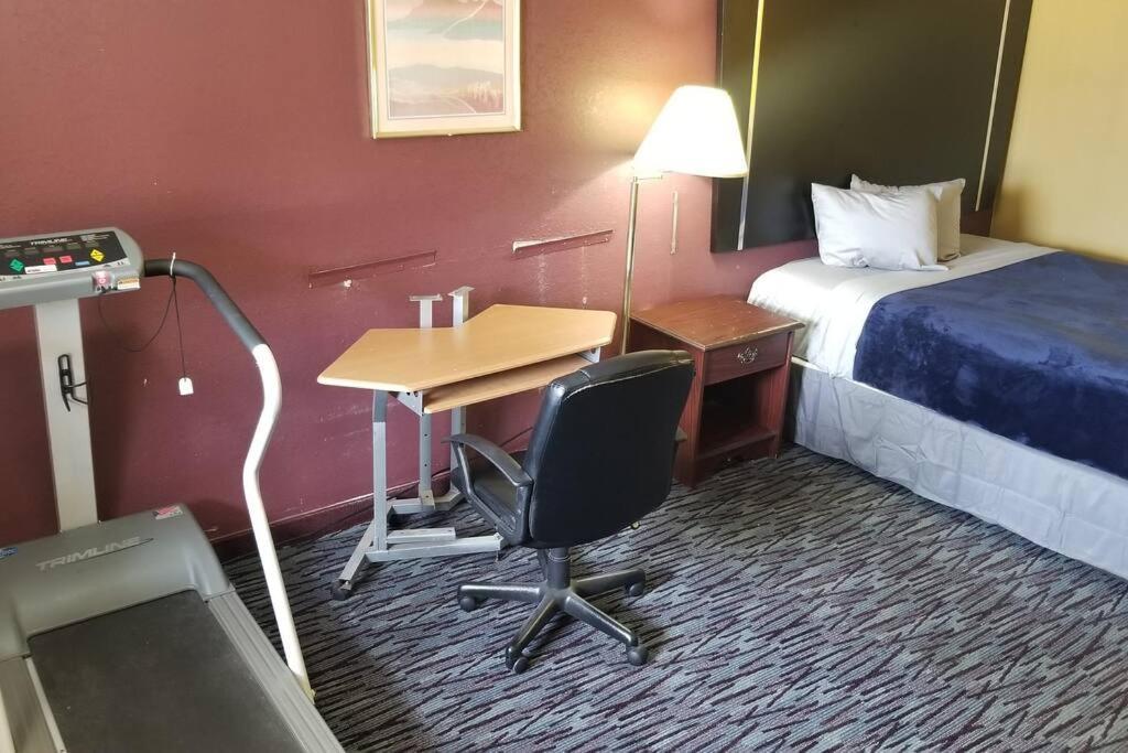 Hotel 5 Beds & 3 Baths Sleeps 11 Hotel Room Suite 102 Booking Stillwater Exterior foto